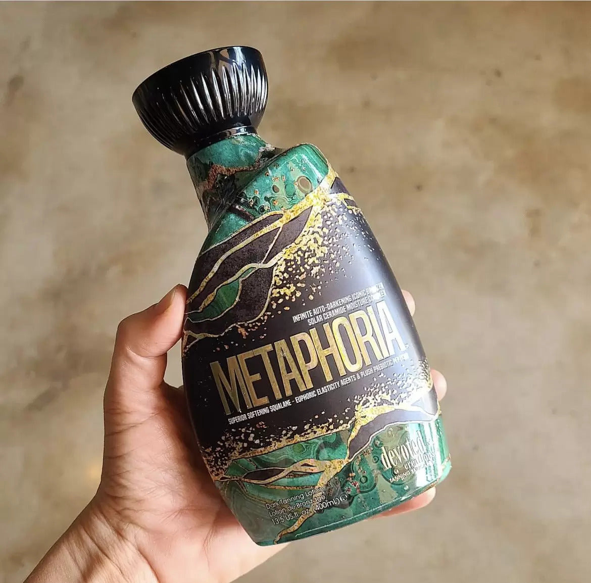 Metaphoria™ – Infinite Auto-Darkening Iconic Bronzer